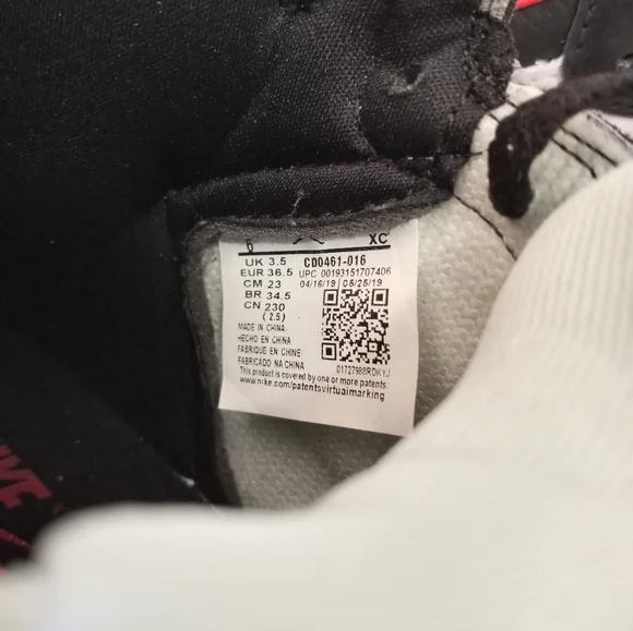 Jordan 1 Retro High Satin Black Toe 2019 Women's Size 6 - Picture 15 of 15